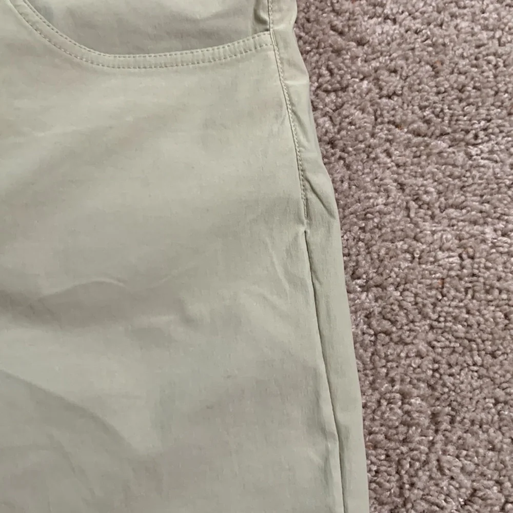 The North Face Classic Straight-Fit Chino Pants